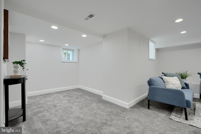 basement featuring recessed lighting, carpet flooring, visible vents, and baseboards