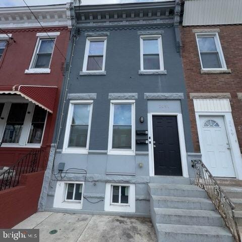 view of townhome / multi-family property