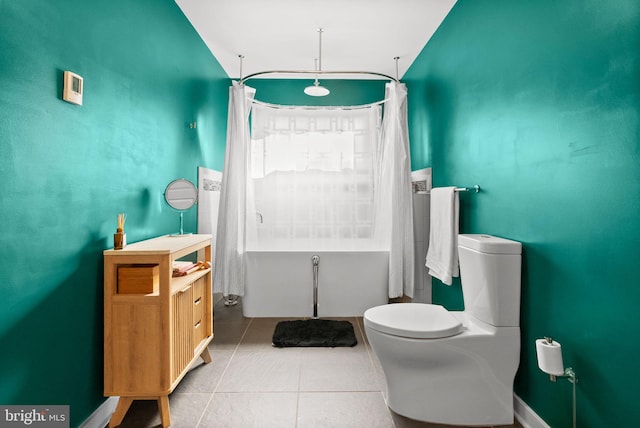 full bath featuring tile patterned flooring, curtained shower, and toilet