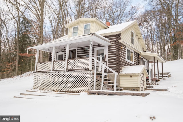 view of front of property with a porch