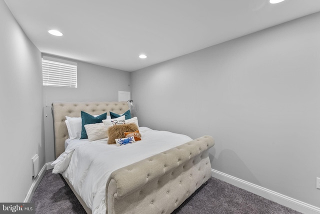 bedroom featuring carpet floors, recessed lighting, and baseboards