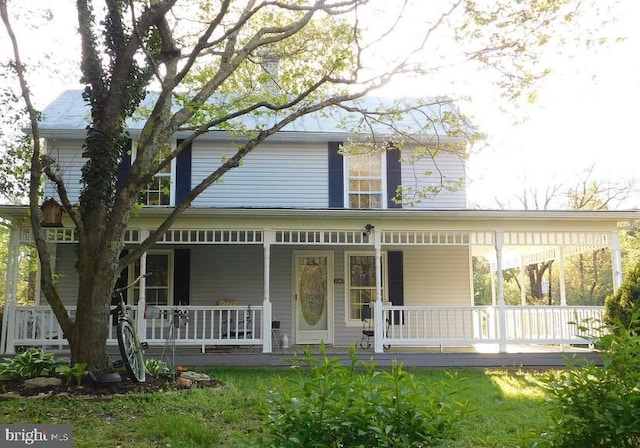 view of front facade with a porch