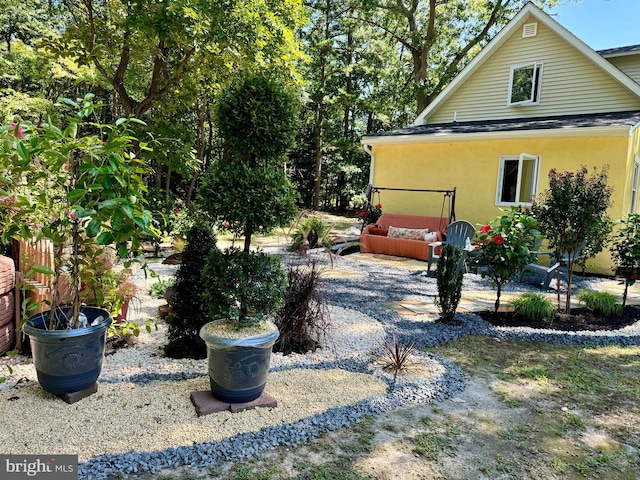 view of yard with a patio area