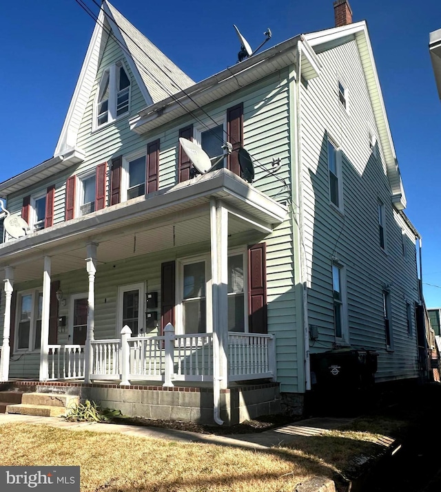 view of front of home with a porch