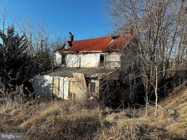 view of property exterior