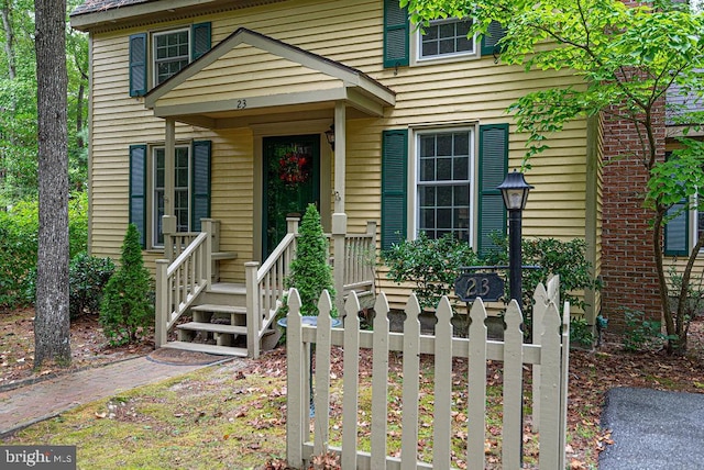 view of front of property