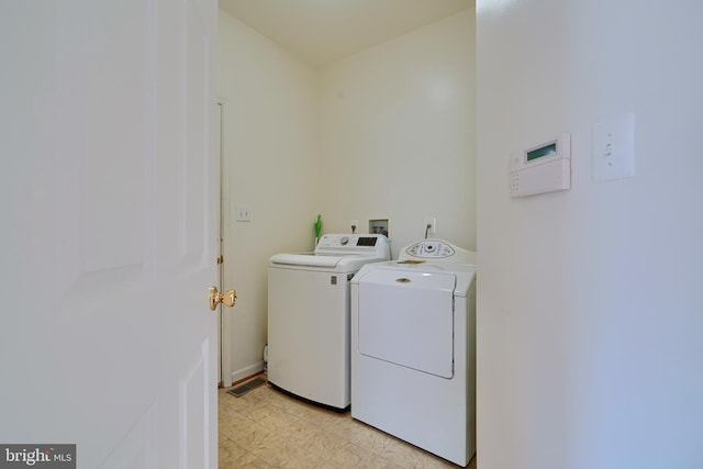 5816 Rockburn Woods Way, Elkridge, MD 21075 - washroom featuring independent washer and dryer