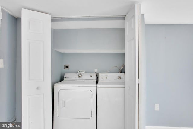 laundry room featuring washer and dryer