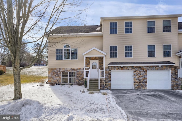 view of front of house featuring a garage