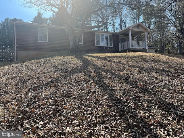 view of front of home featuring a porch