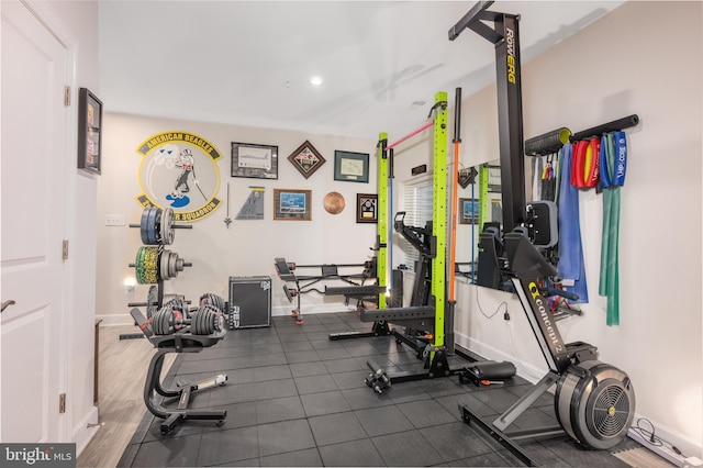 workout area with baseboards