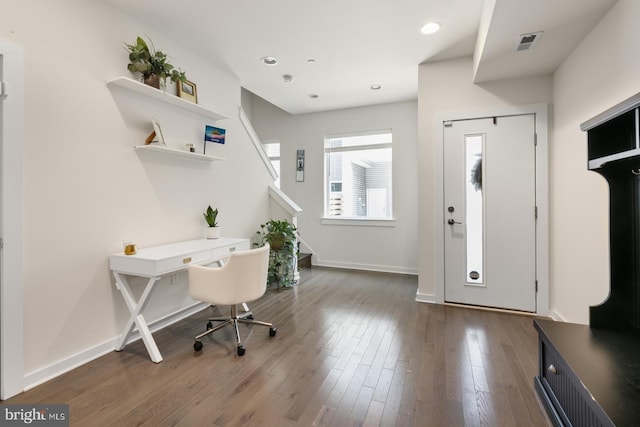 home office featuring recessed lighting, visible vents, wood-type flooring, and baseboards