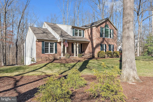 view of front of house with a front yard