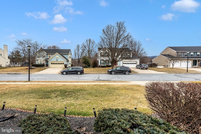 view of yard with a residential view