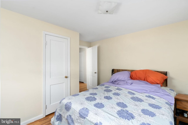 6510 Oakwood Dr, Falls Church, VA 22041 - bedroom with light wood-style flooring and baseboards