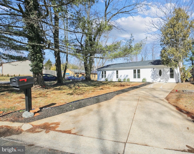 view of front of property