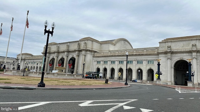 view of building exterior