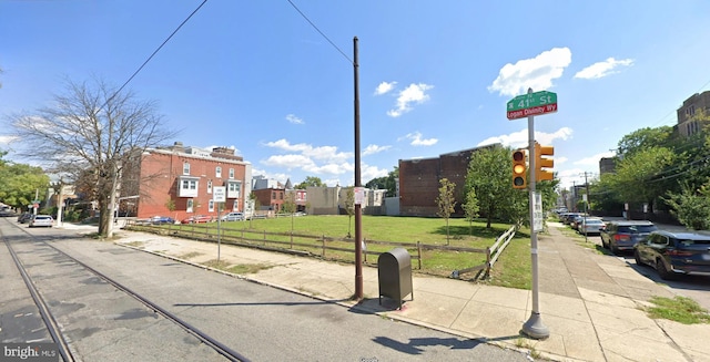 Listing photo 2 for 801 N 41st St, Philadelphia PA 19104