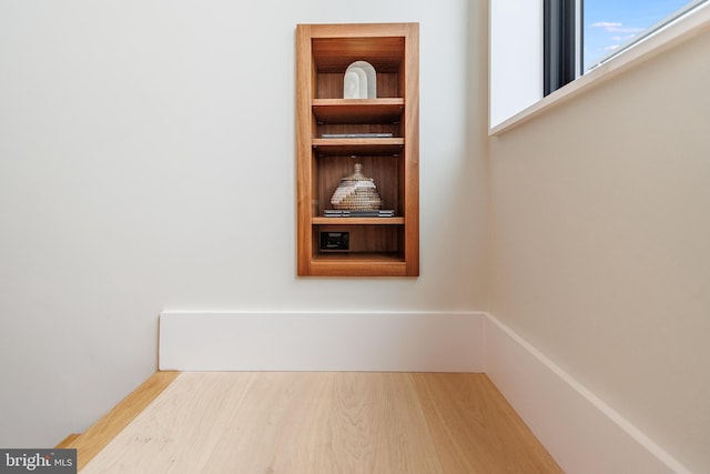 interior details with wood finished floors