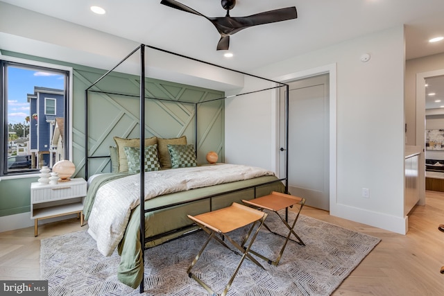 bedroom with ceiling fan, baseboards, and recessed lighting