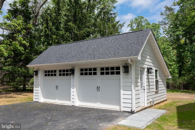 670 Leopard Rd, Berwyn, PA 19312 - view of detached garage