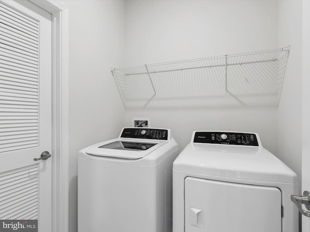 33423 Hickory St, Millsboro, DE 19966 - laundry area featuring laundry area and washing machine and dryer