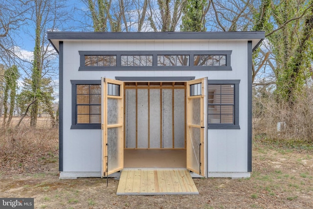 view of outbuilding