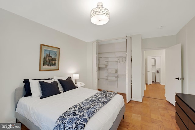 bedroom featuring a closet