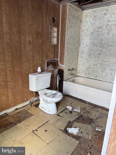 full bathroom with toilet