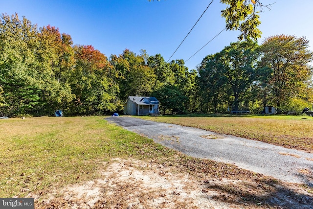 exterior space featuring driveway