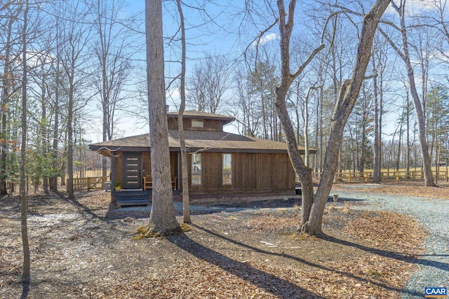 view of front of property