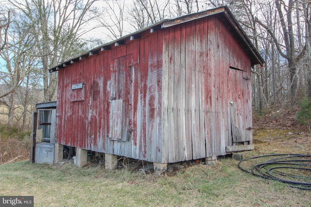 view of outbuilding with an outbuilding