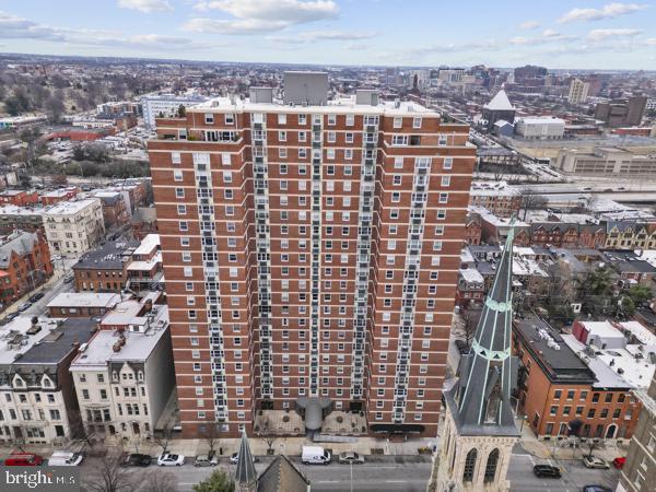 bird's eye view featuring a view of city