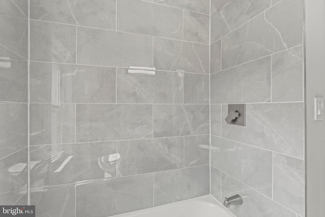 bathroom featuring shower / bathtub combination