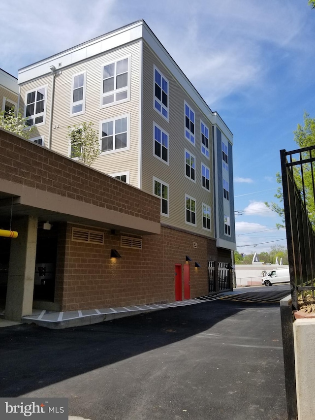 989 S Buchanan St Unit 320, Arlington, VA 22204 - view of property
