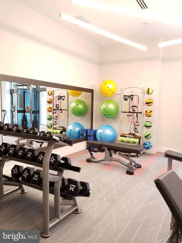 989 S Buchanan St Unit 320, Arlington, VA 22204 - gym with carpet