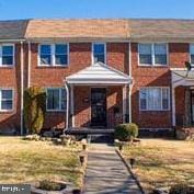 view of townhome / multi-family property