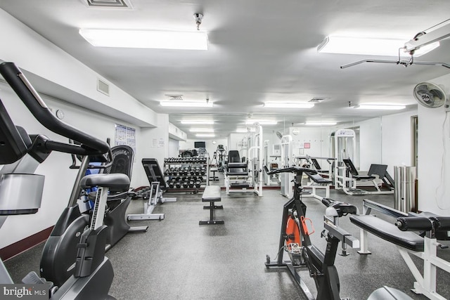 exercise room featuring visible vents