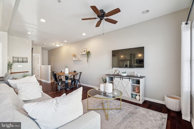 living area with ceiling fan, baseboards, hardwood / wood-style floors, and recessed lighting