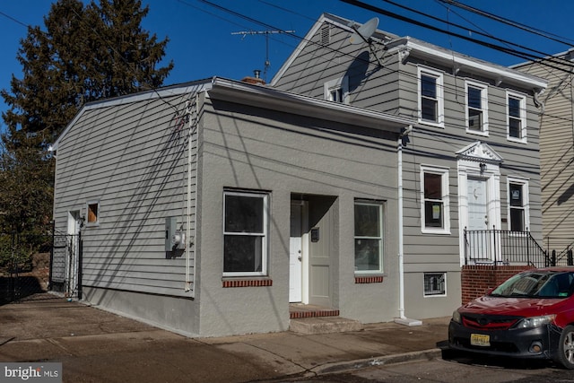 view of front of house