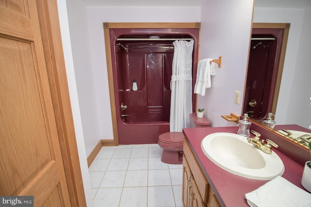 bathroom featuring shower / tub combo, baseboards, toilet, tile patterned flooring, and vanity