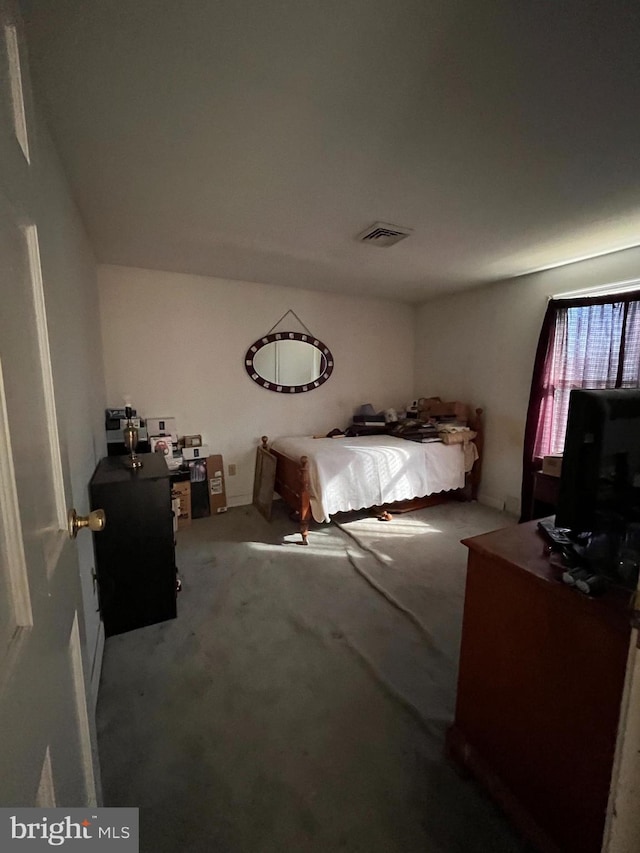 112 Mitchell St, Saint Michaels, MD 21663 - carpeted bedroom featuring visible vents