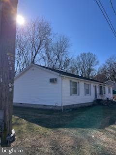 112 Mitchell St, Saint Michaels, MD 21663 - view of side of property
