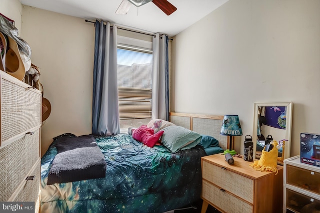 bedroom with a ceiling fan