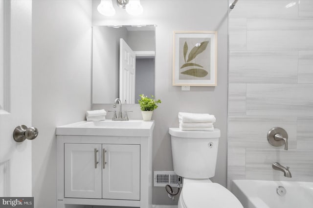 full bath featuring shower / bath combination, visible vents, vanity, and toilet