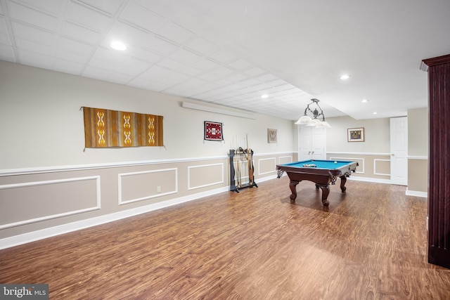 playroom with a wainscoted wall, pool table, wood finished floors, and recessed lighting