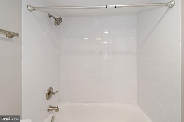 full bathroom featuring shower / washtub combination