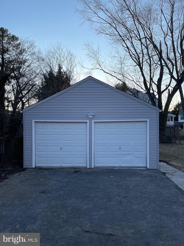 view of detached garage