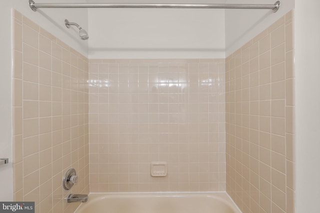 full bathroom featuring shower / washtub combination