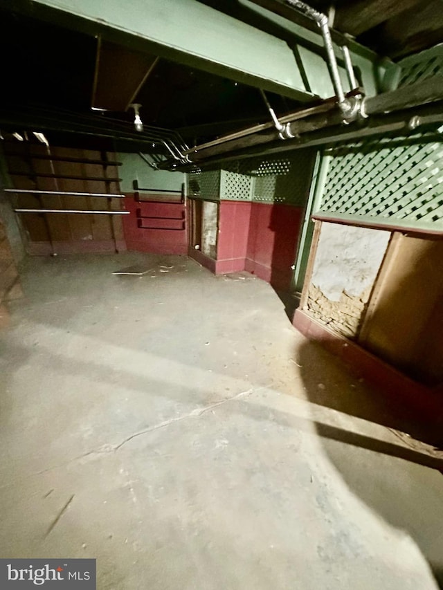 view of unfinished basement